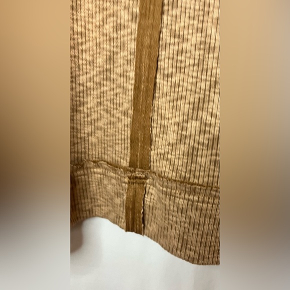 POL Bloom & Floral  Mocha Heathered Crewneck ribbed with Floral Trim - Picture 9 of 13